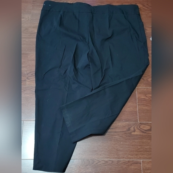 The Limited Pointe Pull On Stretch Pants - Picture 6 of 7